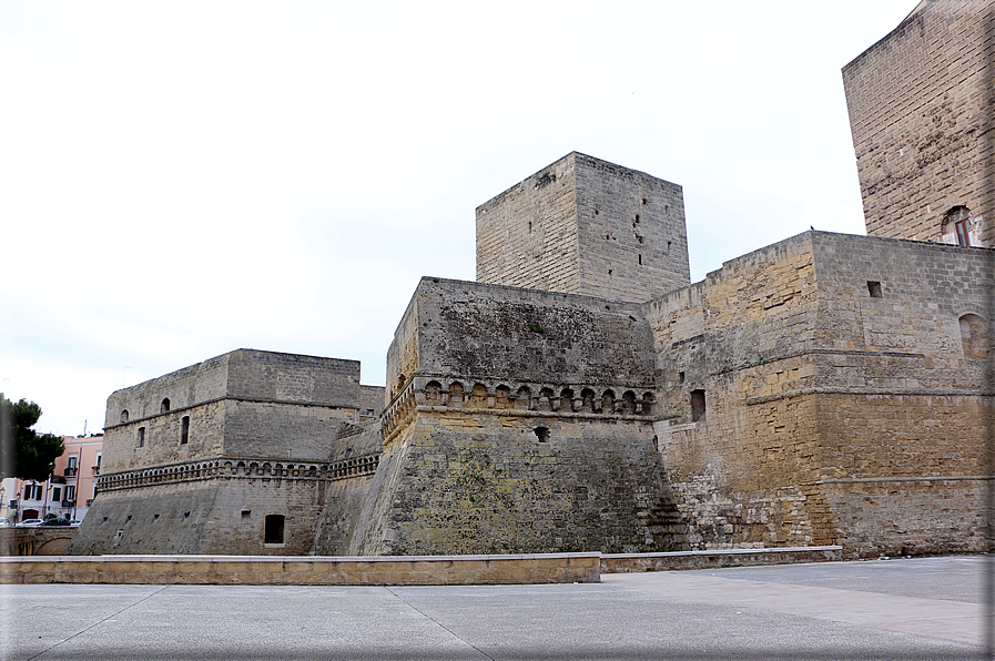 foto Castello Normanno Svevo